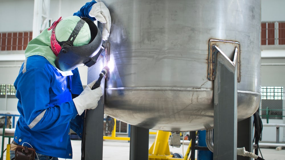 GTAW welding a stainless steel vessel