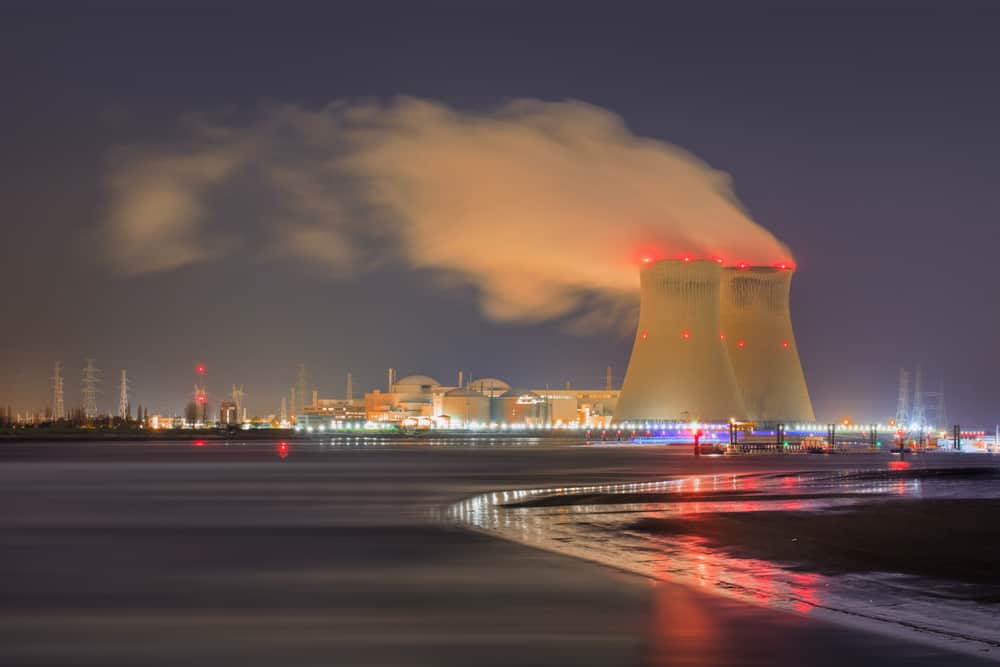Nuclear power plant with nuclear steam generator welding