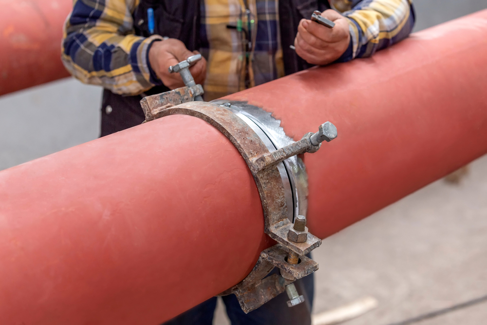 Clamping to ensure pie welding alignment